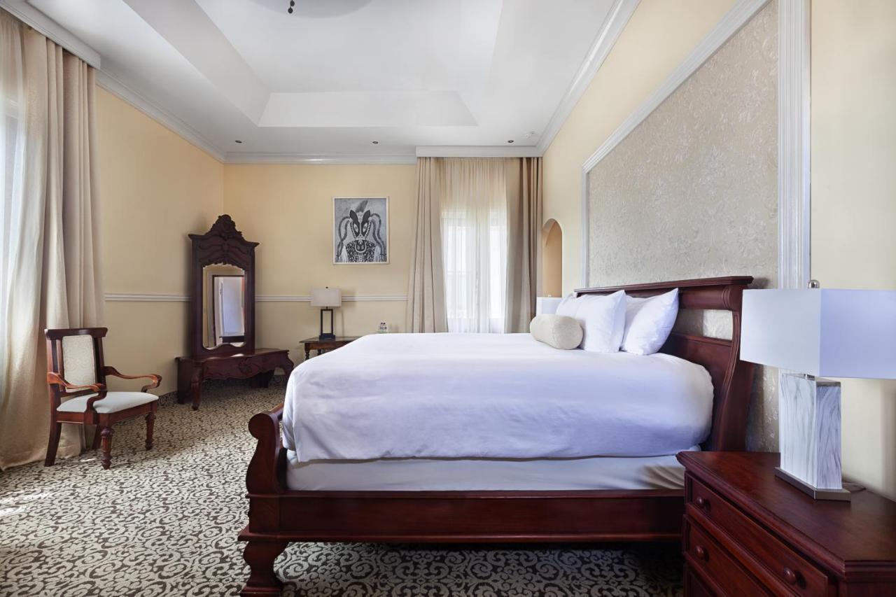 Hotel La Perla León Zewnętrze zdjęcie