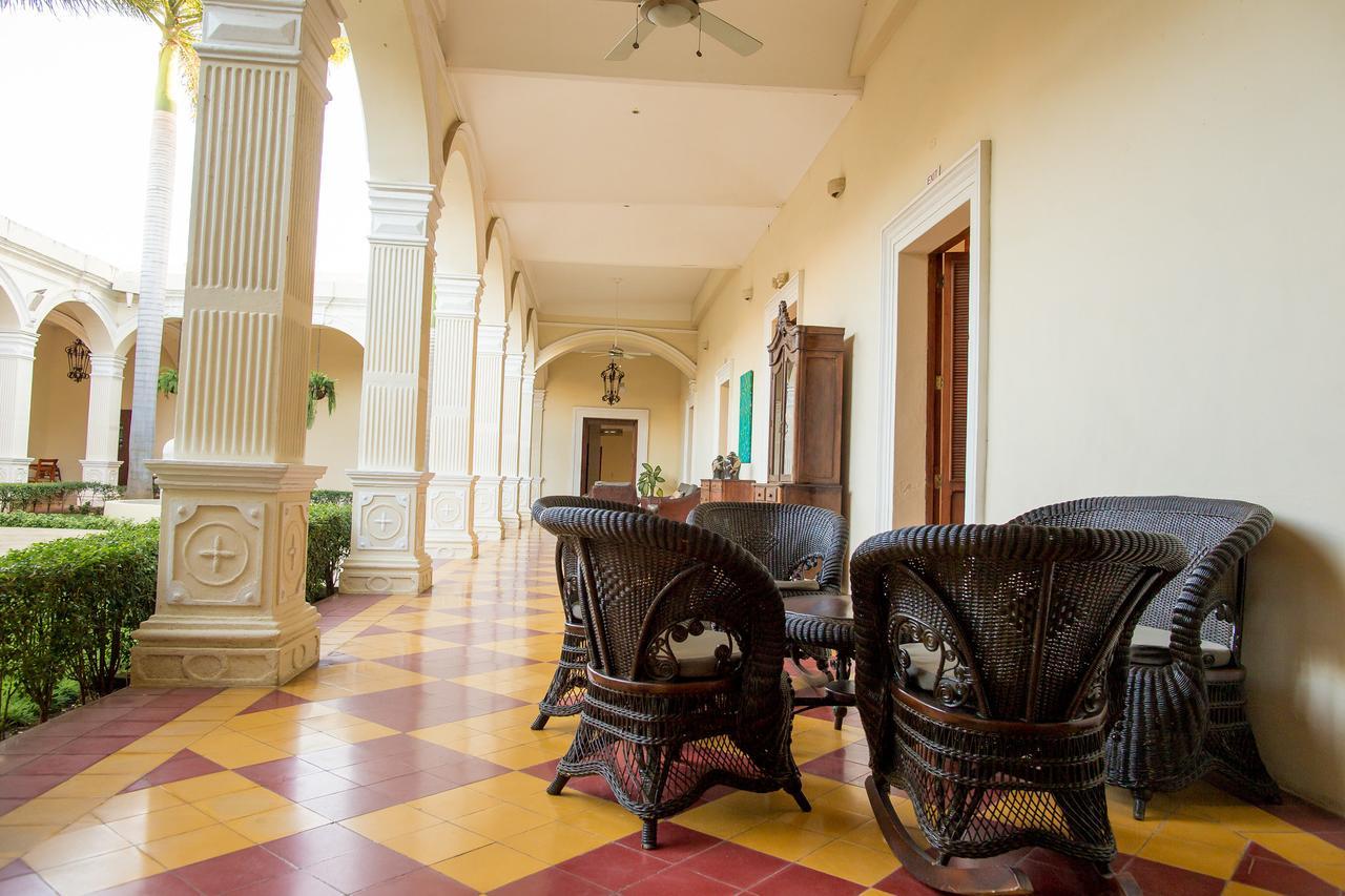Hotel La Perla León Zewnętrze zdjęcie
