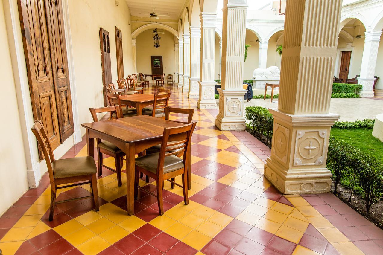 Hotel La Perla León Zewnętrze zdjęcie
