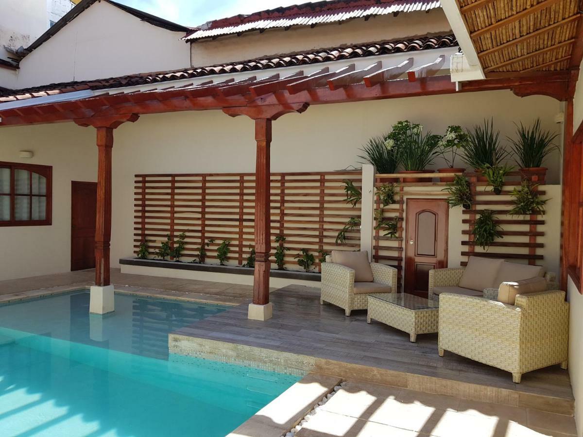 Hotel La Perla León Zewnętrze zdjęcie